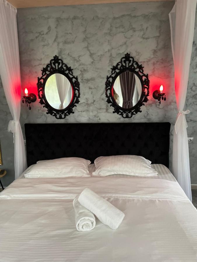 La Protap Calimanesti Hotel Екстериор снимка