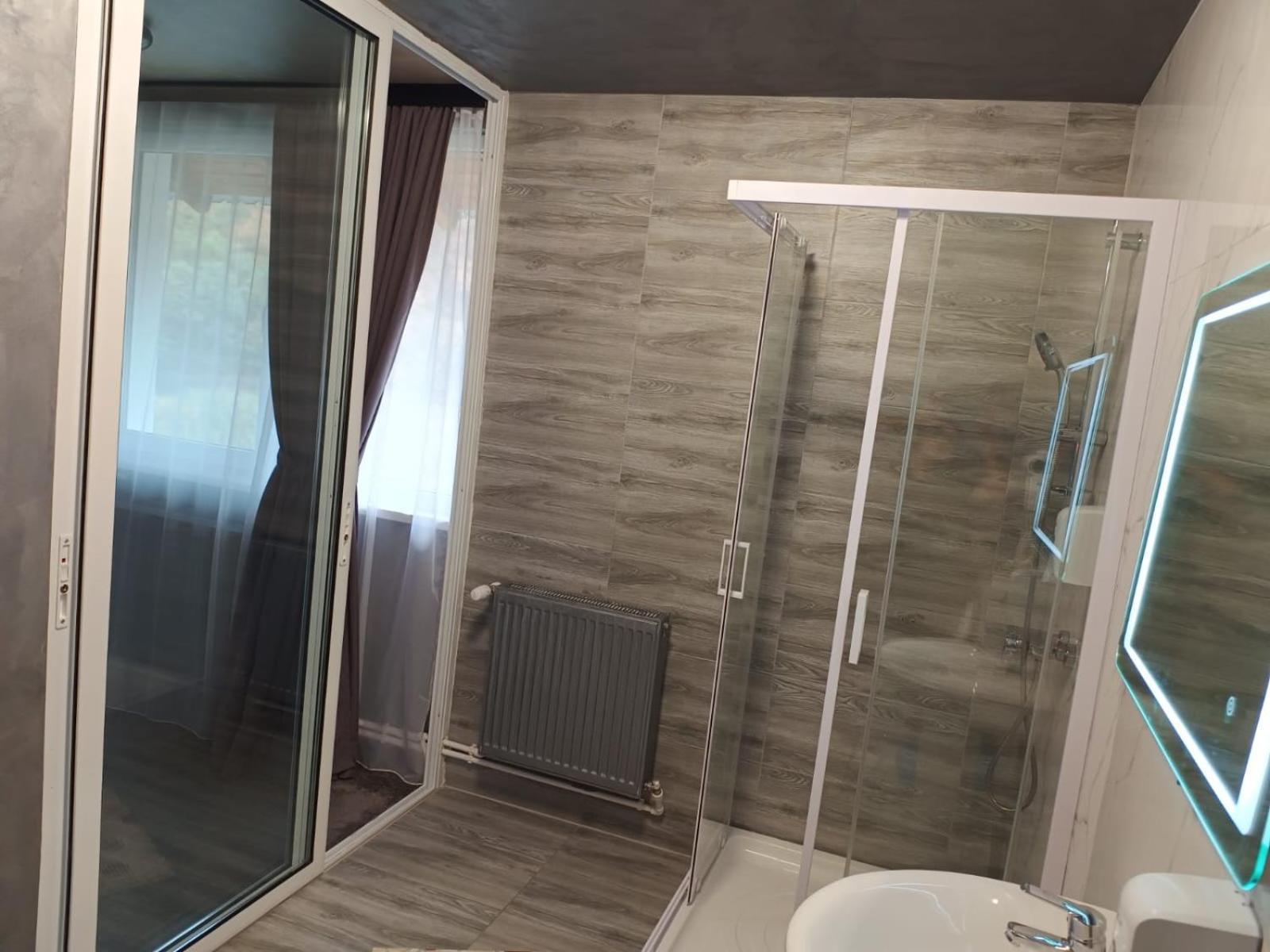 La Protap Calimanesti Hotel Екстериор снимка